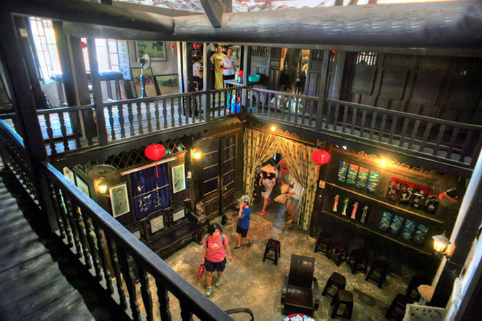 nha-co-phung-hung-7.png