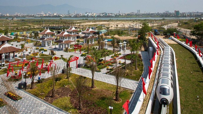 Monorail-asia-park.jpg