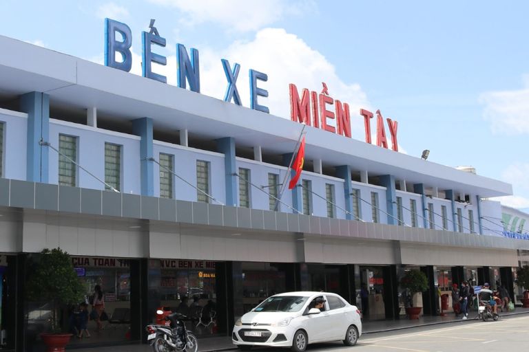 ben-xe-mien-tay.jpeg