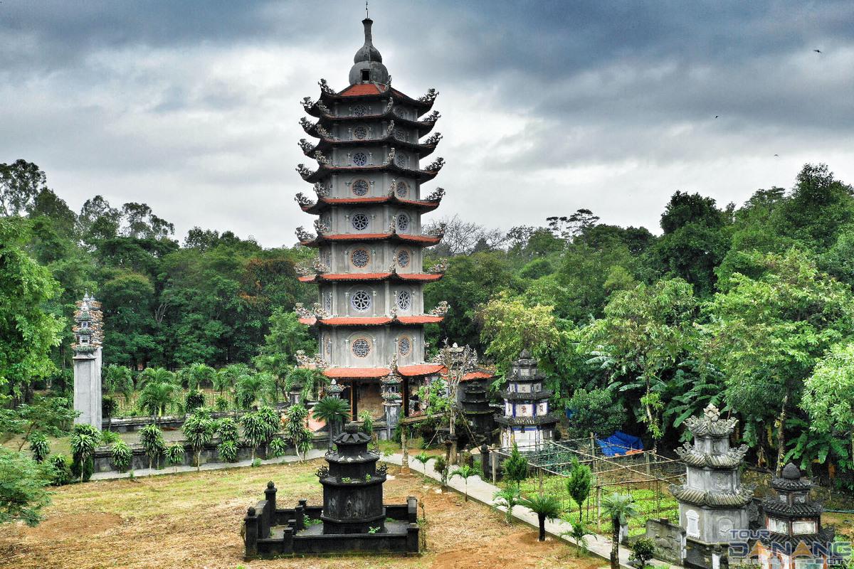 du-lich-tham-quan-quang-ngai-e1614743310191.jpg