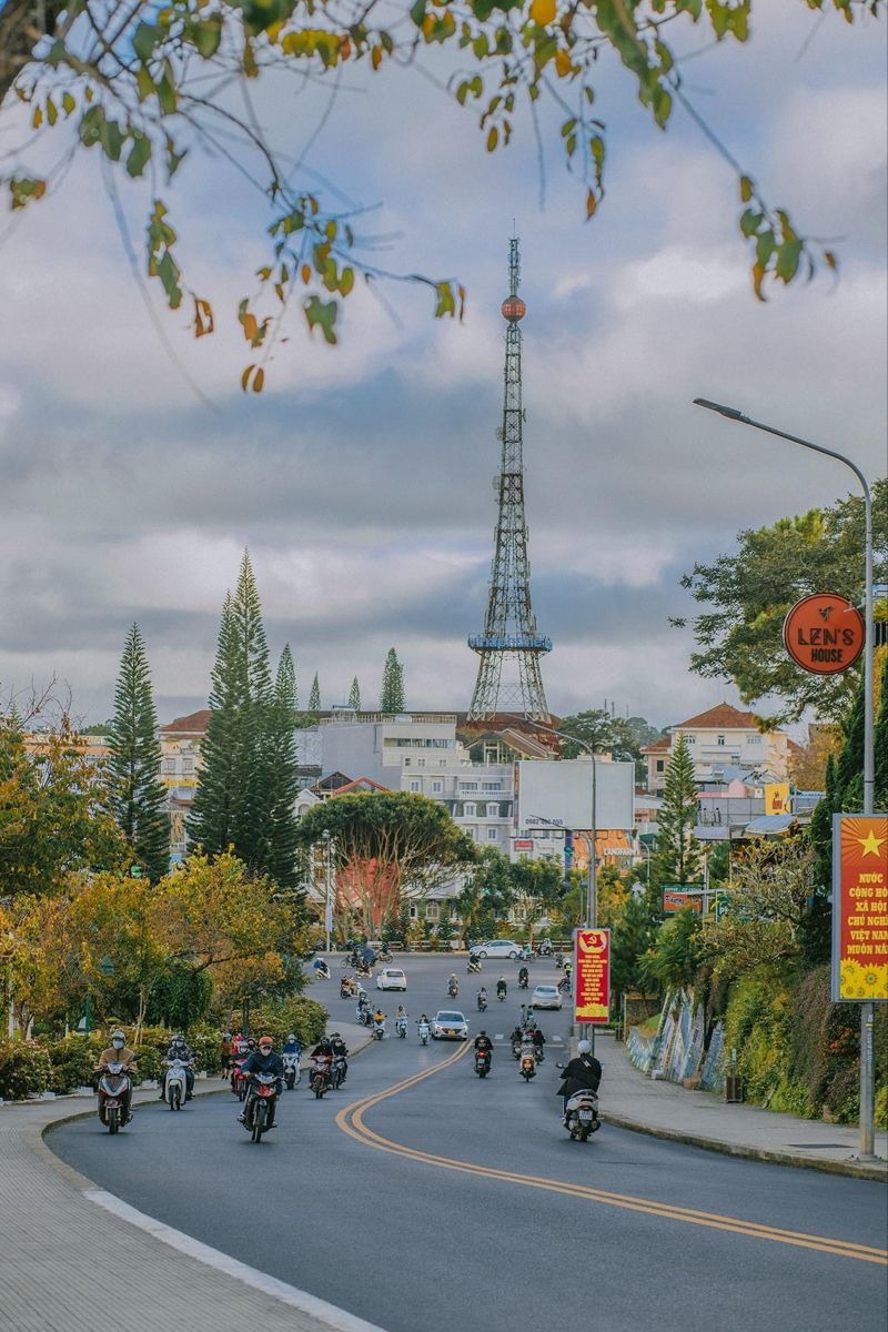 dalat_city_under_1MB.jpg